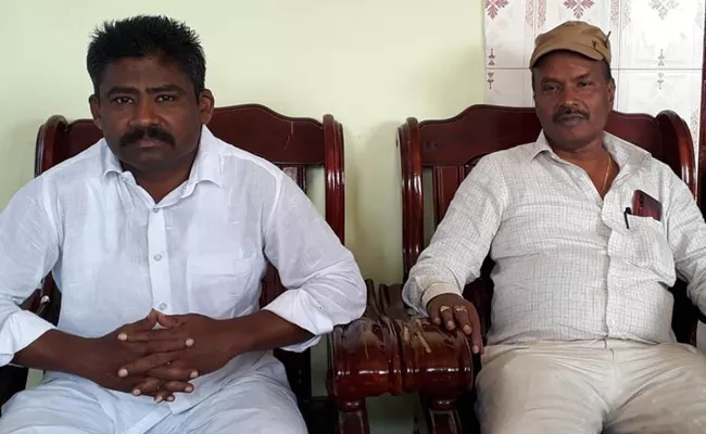 Two TDP Leaders Resign In Srikakulam District - Sakshi