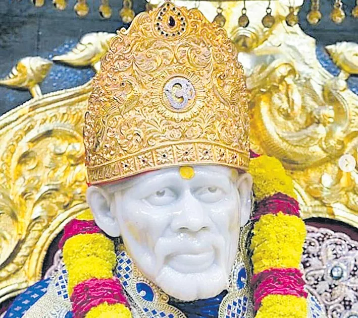 Shirdi Sai Baba temple will remain open on Sunday - Sakshi