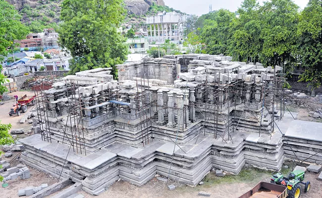 UNESCO Raises Doubts Over Ramappa Temple Development - Sakshi