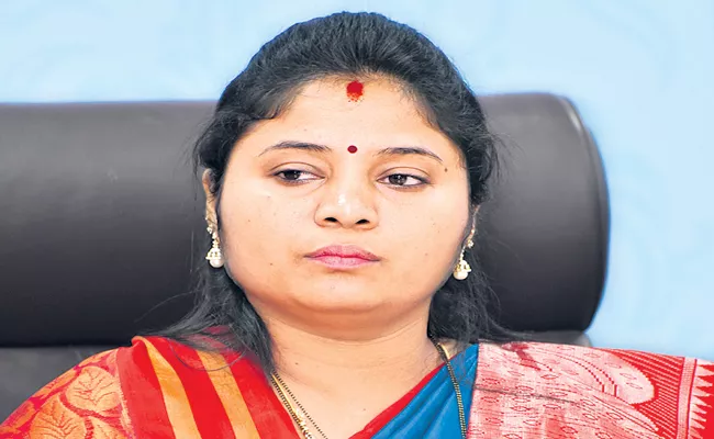 Pushpasreevani Comments On Chandrababu - Sakshi