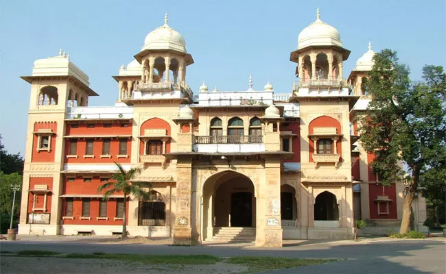 Allahabad University Vice Chancellor Hangloo Resigns - Sakshi