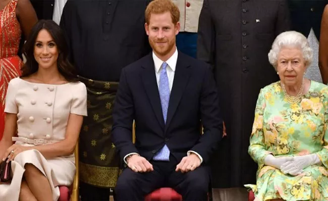 No Option For Prince Harry And Meghan Markle Splitting From Royal Family - Sakshi