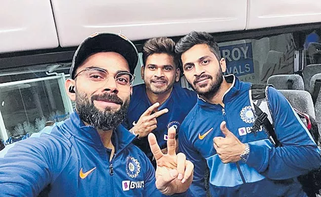 Virat Kohli Posts Photo From Auckland As Team India Reaches New Zealand  - Sakshi