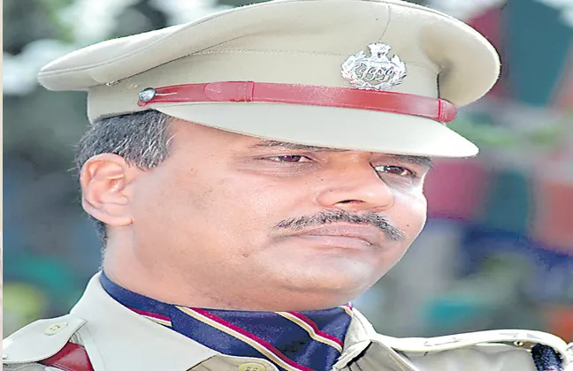 President Police Medal For Additional DGP Shivadhar Reddy - Sakshi