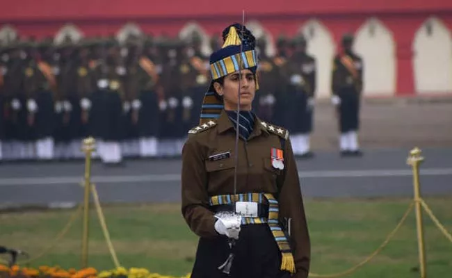 Women Commander Captain Tania Shergill On Leading Republic Day Parade - Sakshi