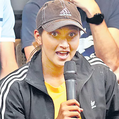 Sania Mirza Doubtful For Fed Cup - Sakshi