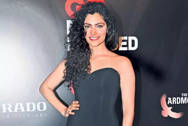 Saiyami Kher to play a RAW agent in Nagarjuna Akkineni Next - Sakshi