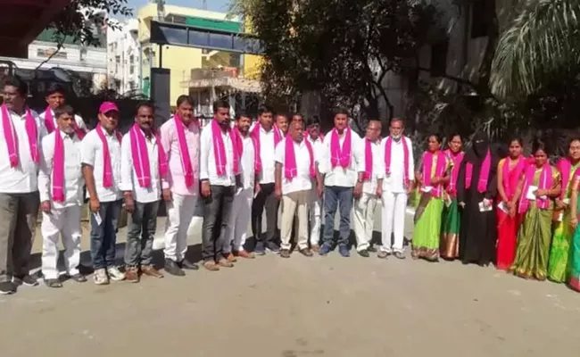 TRS Won Khanapuram Municiapality - Sakshi