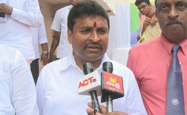 Vellampalli Srinivas Slams On Chandrababu In Vijayawada - Sakshi