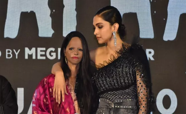 Deepika padukone Consoles Laxmi Agarwal at Chhapaak Audio Launch - Sakshi