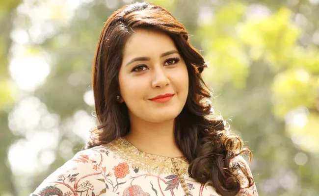 Raashi Khanna Comments on New Year Resolution - Sakshi