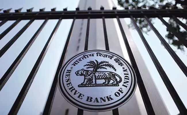 RBI fines HDFC Bank Rs 1 crore for non-compliance of KYC norms - Sakshi