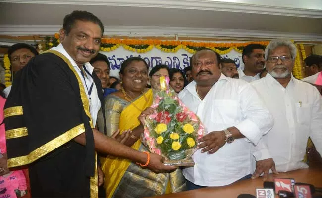 Karimnagar Corporation: Sunil Rao Elected As The New Mayor - Sakshi