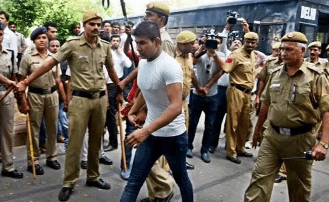 Nirbhaya Convict Vinay Kumar Sharma Petition Pending In Delhi High Court - Sakshi