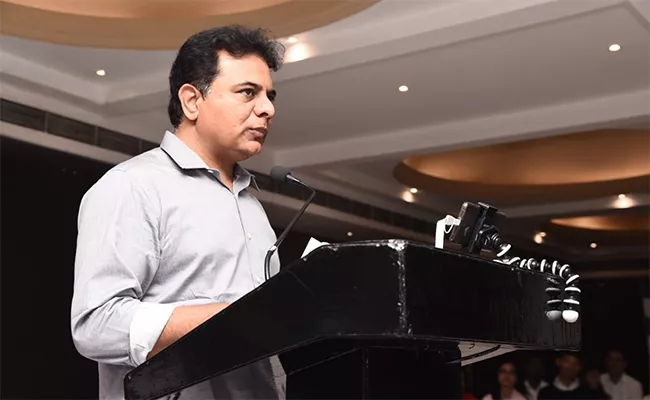 KTR Meets Indian Pharmaceutical Alliance Officials At Mumbai - Sakshi