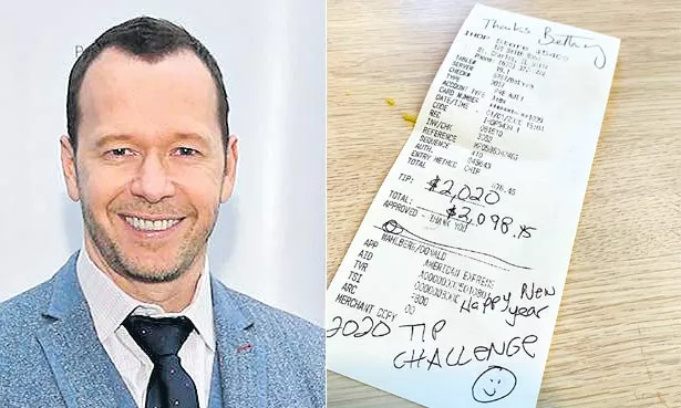 Donnie Wahlberg tipped a waitress 2,020 dollers to celebrate the new year - Sakshi