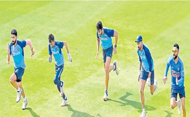 India vs Sri Lanka 1st T20 At Guwahati - Sakshi