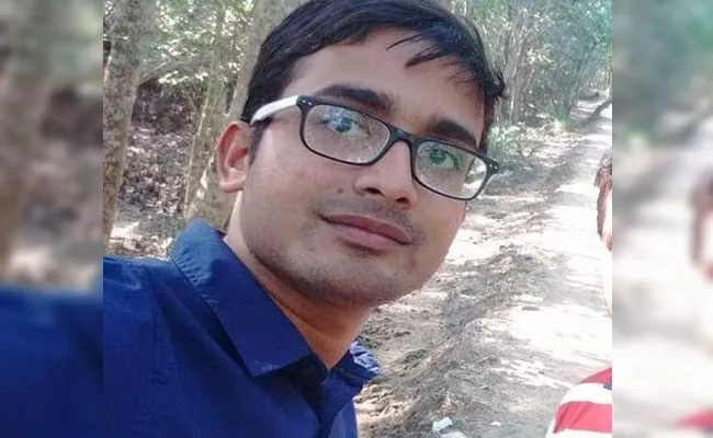 Devashish Get Third Rank in Odisha Civil Services Exams - Sakshi