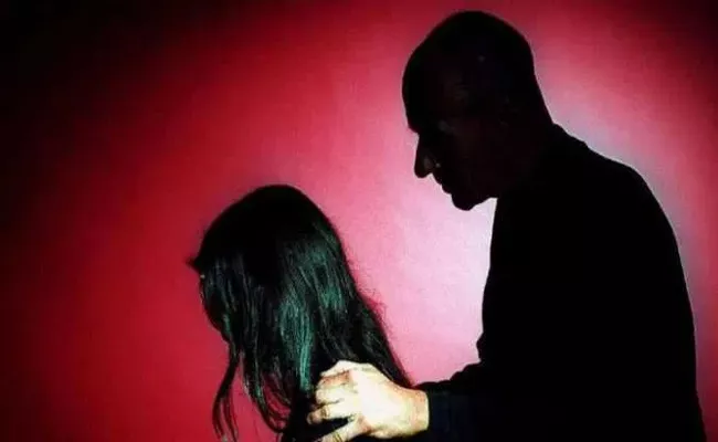 Step Father Molestation on Daughter in Badvel YSR Kadapa - Sakshi