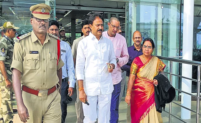 CM Jagan is willing to give Rs 5 lakh to each person released from Pak - Sakshi