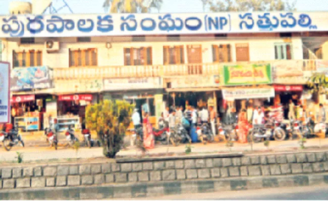 Khammam Sattupalli Municipal Elections Voters - Sakshi