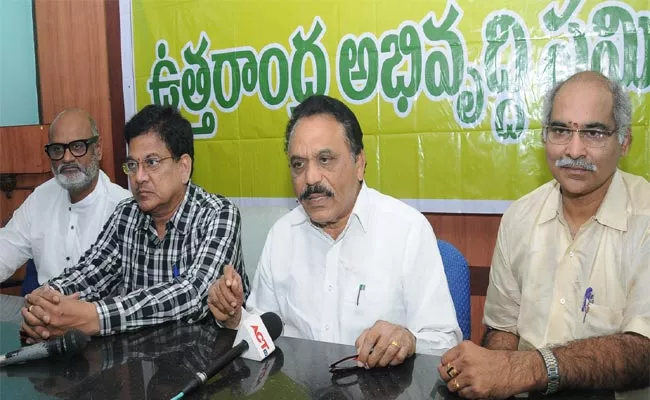 Jana Chaitanya Vedika Chairman Lakshman Reddy Slams On Chandrababu - Sakshi