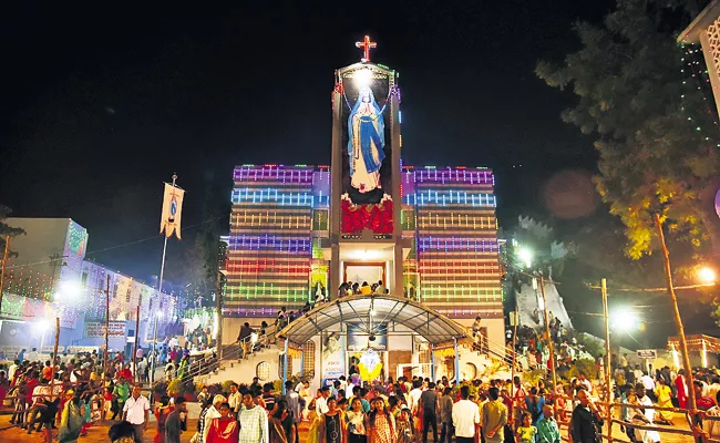 Gunadala Mary Matha Fest Started Grandly - Sakshi