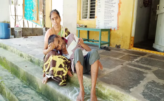 Man Suffering With Brain Disease Waiting For Help SPSR Nellore - Sakshi