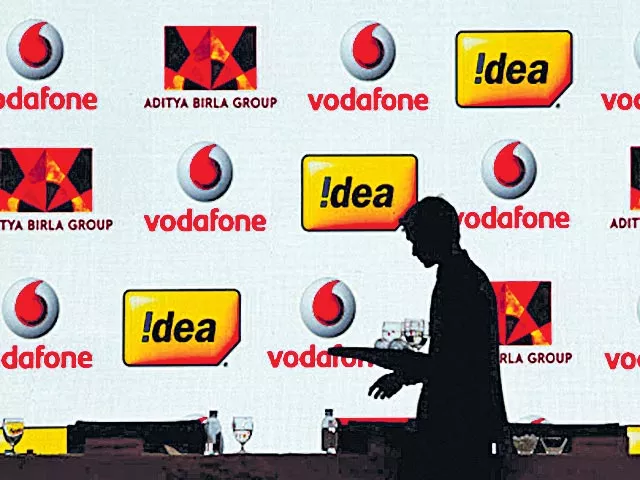 Vodafone Idea reports consolidated loss of Rs 6,438.8 cr in Dec quarter - Sakshi