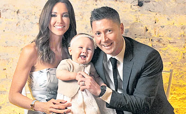 Australian Cricketer Michael Clarke Divorce From Wife - Sakshi