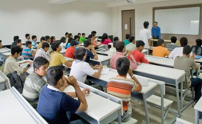 Private Junior Colleges that violate norms on Fees - Sakshi