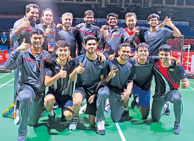 India beats Thailand to reach Badminton Asia Team Championships semis - Sakshi