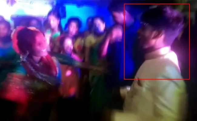 Bridegroom Died While Dancing At His Baraat In Nizamabad District - Sakshi