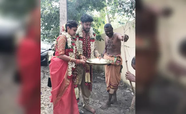 Bride And Groom Plant a Tree on Wedding Day Tamil nadu - Sakshi