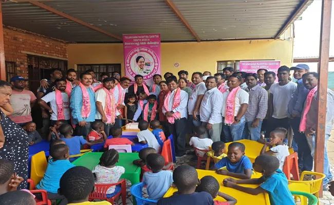 NRI TRS Cell Celebrates KCR Birthday In South Africa - Sakshi