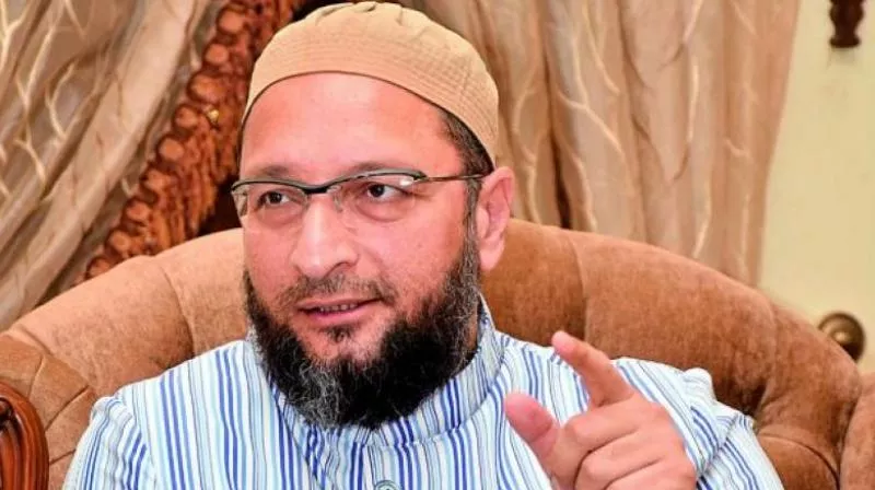 Asaduddin Owaisi Slams Aadhaar Notices To Hyderabadis - Sakshi