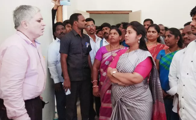 Pushpa Srivani Visit Gummalaxmipuram Polytechnic College - Sakshi