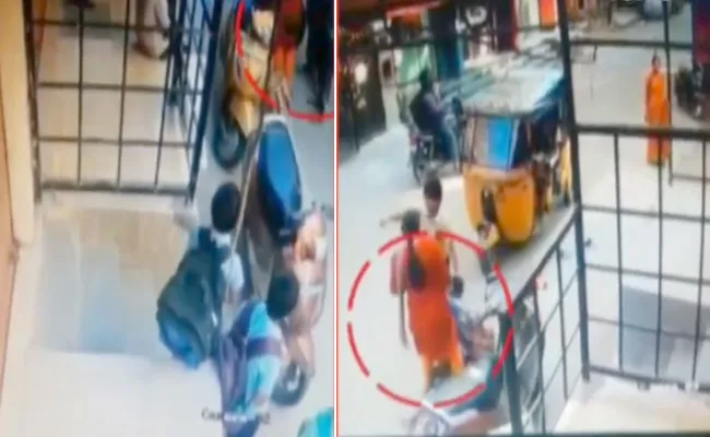 Couple Beaten School Student In Sanath Nagar Hyderabad - Sakshi