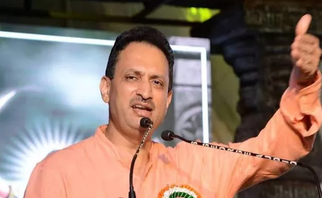 BJP MP Ananth Kumar Hegde Controversial Comments On Mahatma Gandhi - Sakshi