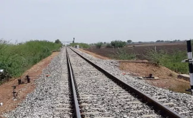 Yerraguntla to Nandyala Solar Power Train Tracks Works Starts - Sakshi