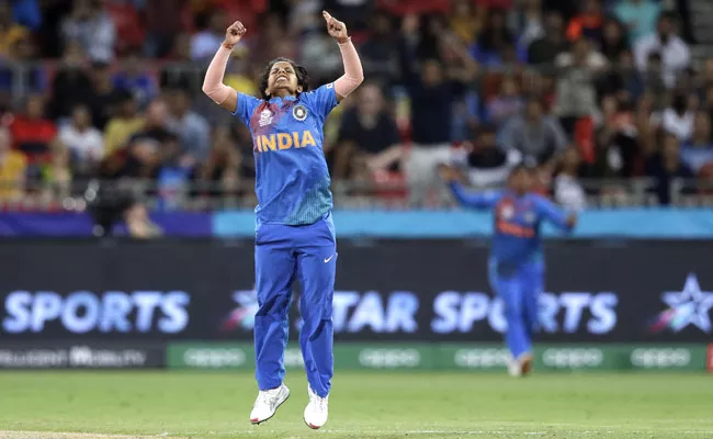 India's Poonam Four Fer Shocks Australia In T20 World Cup Opener - Sakshi