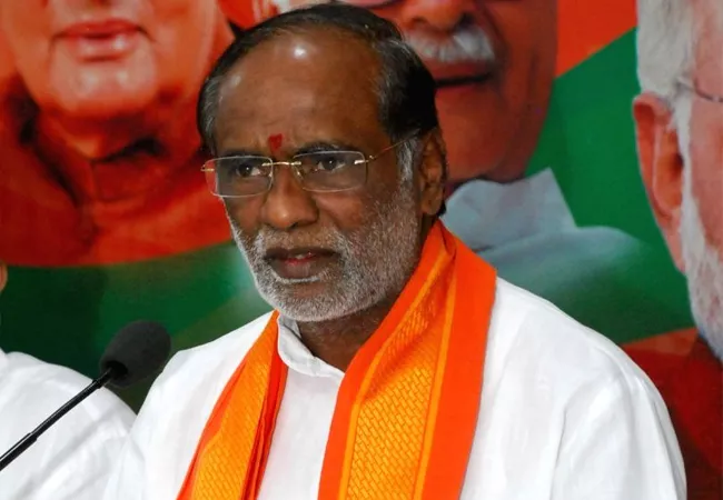 BJP Leader Laxman Fires On KCR - Sakshi