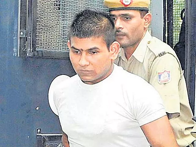 Nirbhaya convict Vinay Sharma claims mental illness - Sakshi