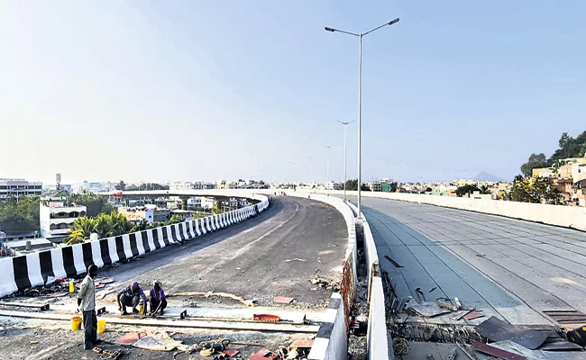 Kanaka Durga flyover to be inaugurated by March - Sakshi