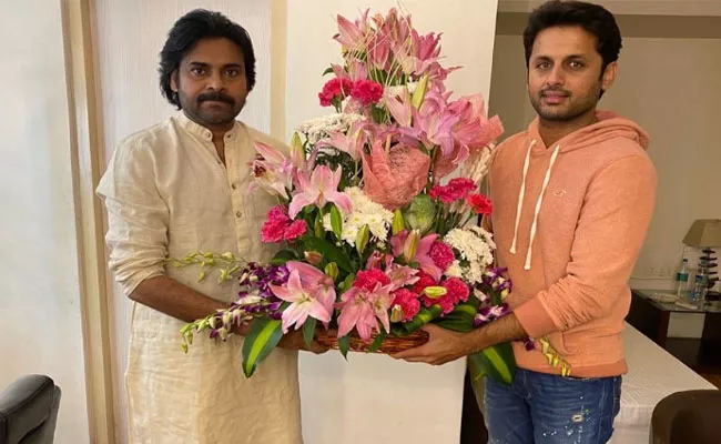 Nithin Meets With Pawan Kalyan - Sakshi