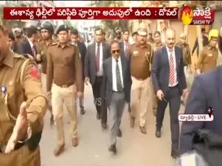 Delhi,NSA Ajit Doval visits violence-hit areas - Sakshi