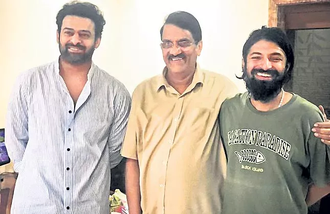 Prabhas teams up with Mahanati director Nag Ashwin - Sakshi