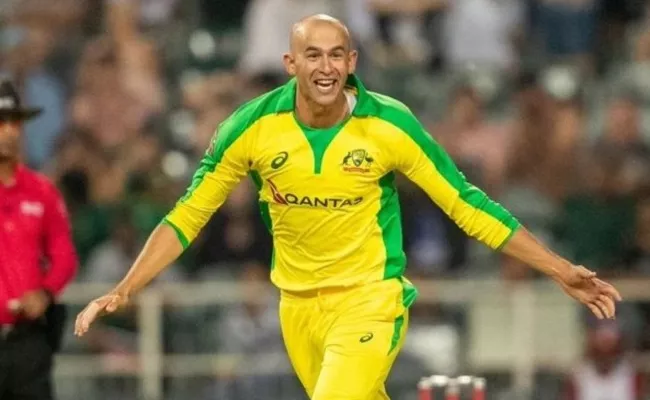 Ashton Agar Shoot Up Six Places To Number Four - Sakshi