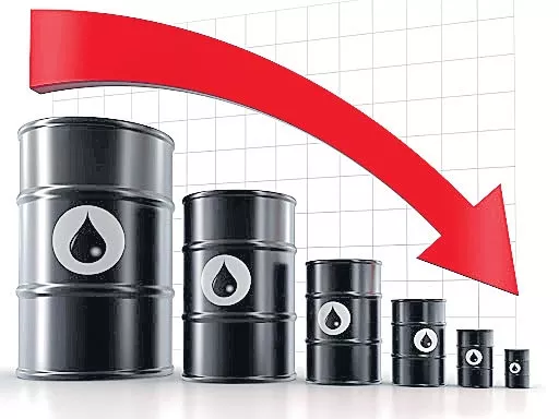 Oil prices dive to lowest in over a year on coronavirus fears - Sakshi