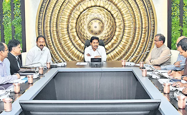 YS Jagan Mohan Reddy Suggests About YSR Village Clinics - Sakshi